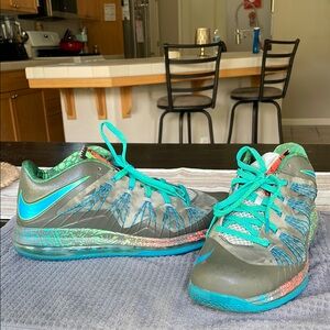 Nike Air Max LeBron X Low “Swamp Thing” Size 13 Reptile 579765 301 2013